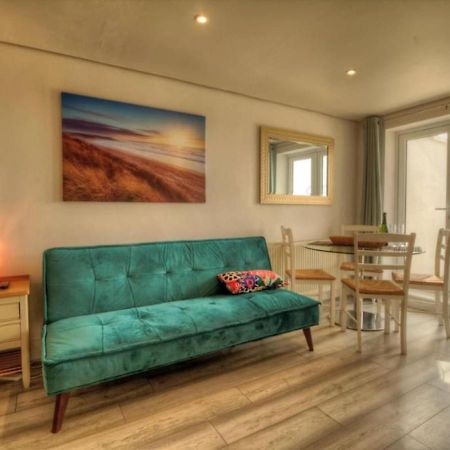 Air Maison - Solent View Beachfront Apartment South Hayling Eksteriør billede